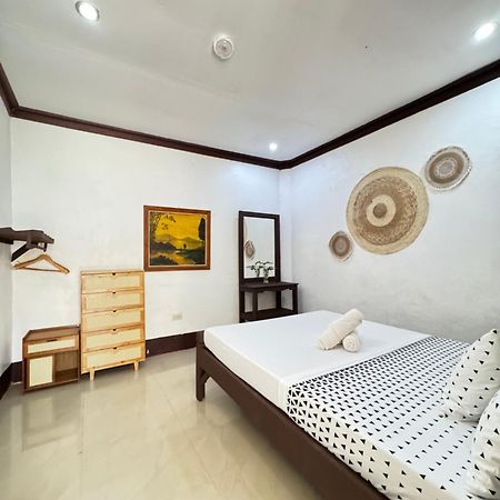 Aquaholik Traveler'S Lodge إل نيدو المظهر الخارجي الصورة