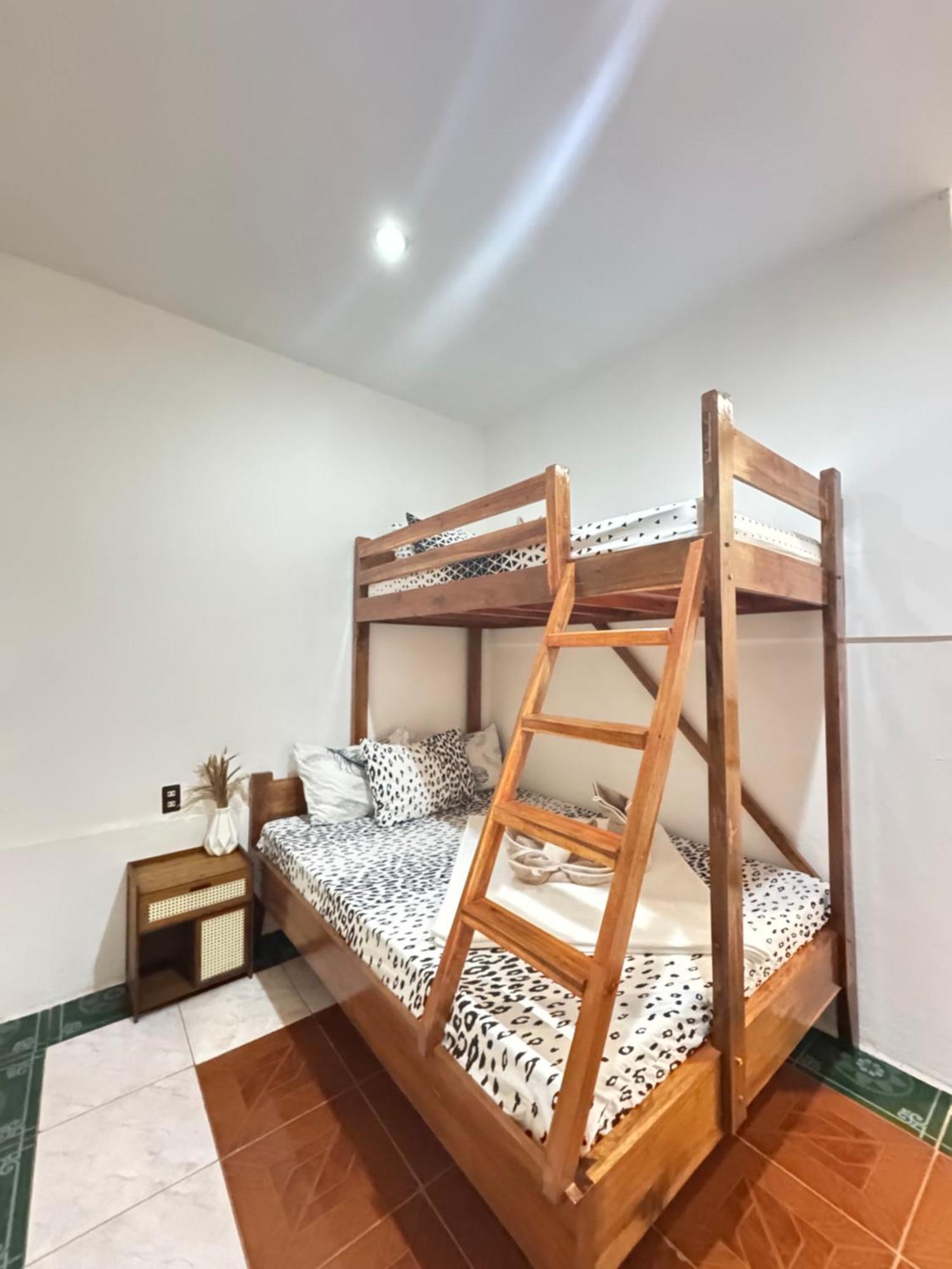 Aquaholik Traveler'S Lodge إل نيدو المظهر الخارجي الصورة