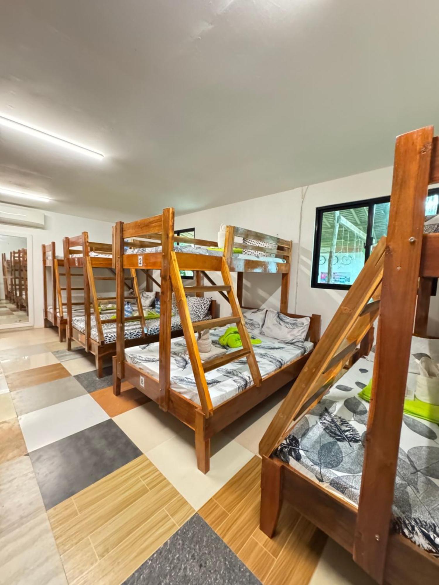 Aquaholik Traveler'S Lodge إل نيدو المظهر الخارجي الصورة