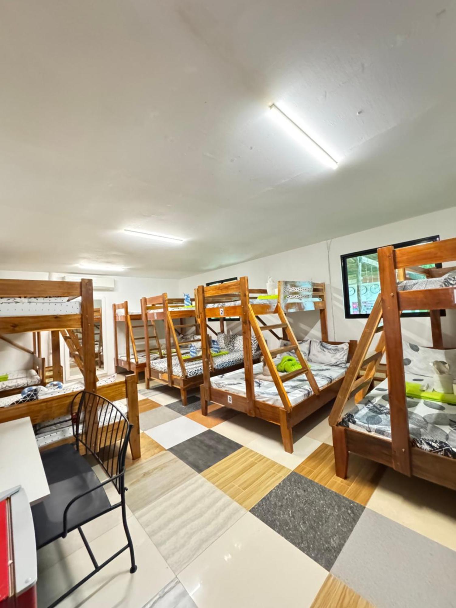 Aquaholik Traveler'S Lodge إل نيدو المظهر الخارجي الصورة